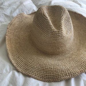 Aritzia Auxiliary hat